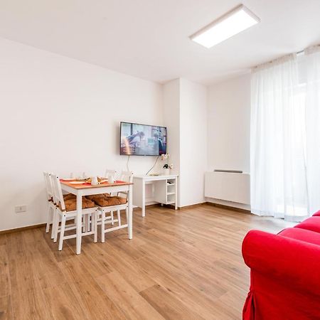 Central Station Apt With Parking Bari Zewnętrze zdjęcie